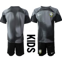 Billiga Brasilien Målvakt Barnkläder Hemma fotbollskläder till baby VM 2022 Kortärmad (+ Korta byxor)